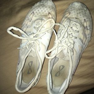 Nfinity cheer shoes